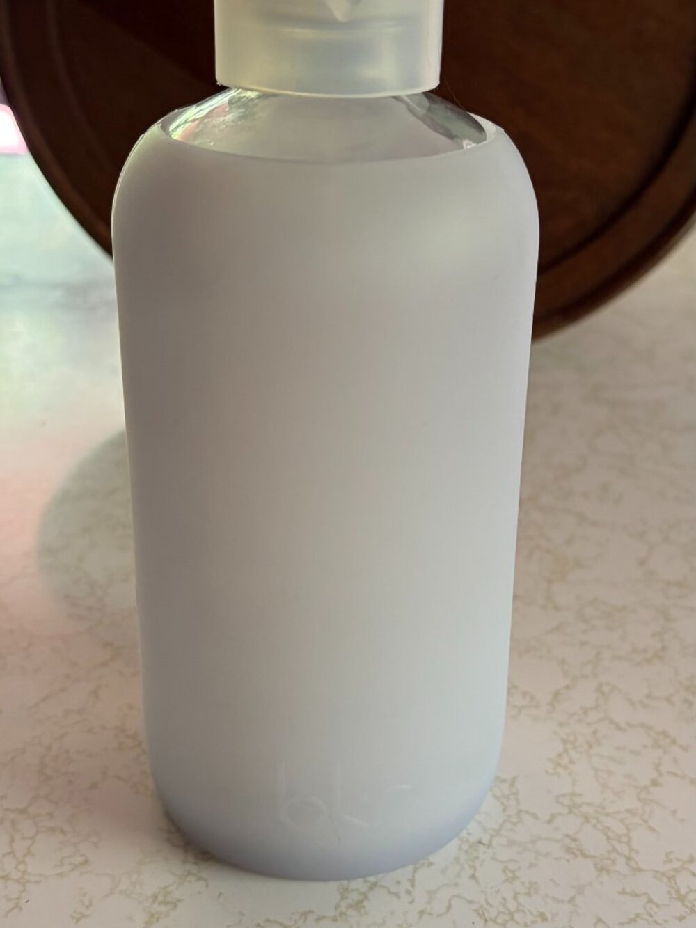 Bkr Light Grey Little Glass Silicone Water Bottle 500 mL